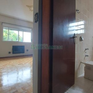 Casa com 283m², 5 dormitórios, 3 vagas, no bairro Jardim América em Caxias do Sul para Alugar ou Comprar
