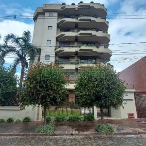 Apto/Cobertura com 328m², 3 dormitórios, 4 vagas, no bairro De Lazzer em Caxias do Sul para Comprar