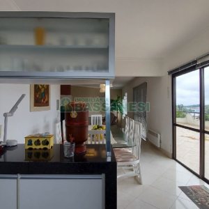 Apto/Cobertura com 328m², 3 dormitórios, 4 vagas, no bairro De Lazzer em Caxias do Sul para Comprar