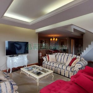 Apto/Cobertura com 328m², 3 dormitórios, 4 vagas, no bairro De Lazzer em Caxias do Sul para Comprar