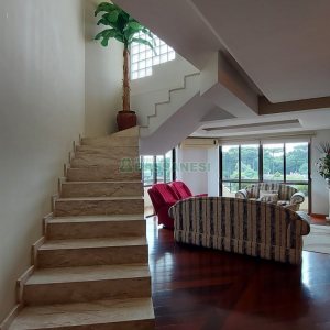 Apto/Cobertura com 328m², 3 dormitórios, 4 vagas, no bairro De Lazzer em Caxias do Sul para Comprar