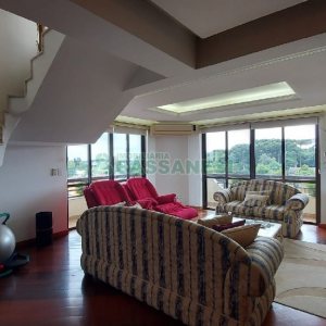 Apto/Cobertura com 328m², 3 dormitórios, 4 vagas, no bairro De Lazzer em Caxias do Sul para Comprar