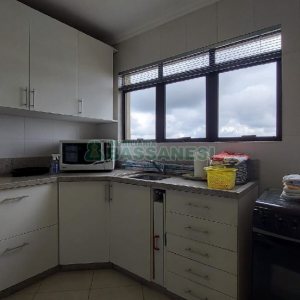 Apto/Cobertura com 328m², 3 dormitórios, 4 vagas, no bairro De Lazzer em Caxias do Sul para Comprar