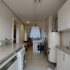 Apto/Cobertura com 328m², 3 dormitórios, 4 vagas, no bairro De Lazzer em Caxias do Sul para Comprar