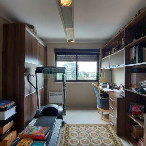 Apto/Cobertura com 328m², 3 dormitórios, 4 vagas, no bairro De Lazzer em Caxias do Sul para Comprar