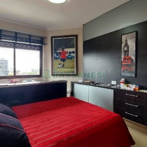 Apto/Cobertura com 328m², 3 dormitórios, 4 vagas, no bairro De Lazzer em Caxias do Sul para Comprar