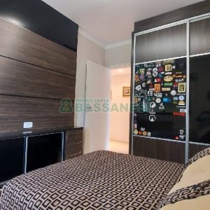 Apto/Cobertura com 328m², 3 dormitórios, 4 vagas, no bairro De Lazzer em Caxias do Sul para Comprar