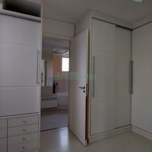 Apto/Cobertura com 328m², 3 dormitórios, 4 vagas, no bairro De Lazzer em Caxias do Sul para Comprar