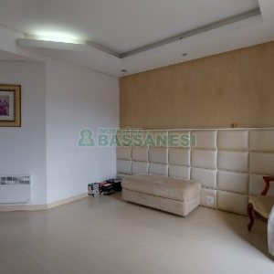 Apto/Cobertura com 328m², 3 dormitórios, 4 vagas, no bairro De Lazzer em Caxias do Sul para Comprar