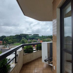Apto/Cobertura com 328m², 3 dormitórios, 4 vagas, no bairro De Lazzer em Caxias do Sul para Comprar