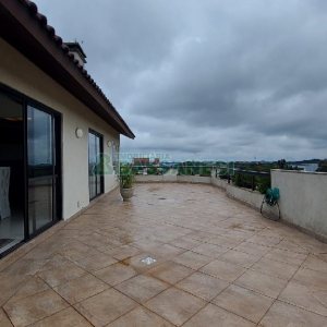 Apto/Cobertura com 328m², 3 dormitórios, 4 vagas, no bairro De Lazzer em Caxias do Sul para Comprar