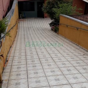 Casa, 5 dormitórios, 4 vagas, no bairro Cruzeiro em Caxias do Sul para Comprar