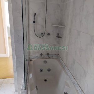 Apartamento, 3 dormitórios, 2 vagas, no bairro Centro em Caxias do Sul para Comprar