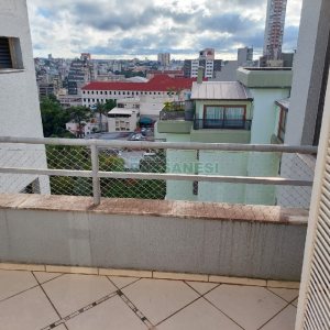 Apartamento, 3 dormitórios, 2 vagas, no bairro Centro em Caxias do Sul para Comprar