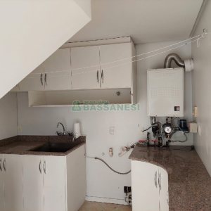 Apartamento, 3 dormitórios, 2 vagas, no bairro Centro em Caxias do Sul para Comprar