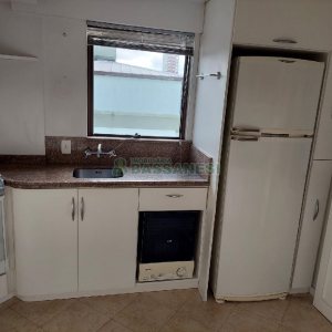 Apartamento, 3 dormitórios, 2 vagas, no bairro Centro em Caxias do Sul para Comprar