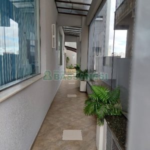Apartamento, 3 dormitórios, 2 vagas, no bairro Centro em Caxias do Sul para Comprar