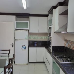 Apto Mobiliado com 99m², 3 dormitórios, 1 vaga, no bairro Medianeira em Caxias do Sul para Comprar
