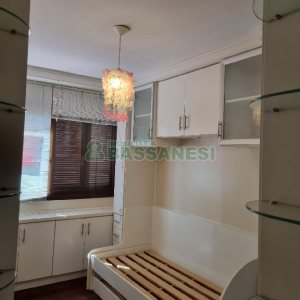 Apto Mobiliado com 99m², 3 dormitórios, 1 vaga, no bairro Medianeira em Caxias do Sul para Comprar