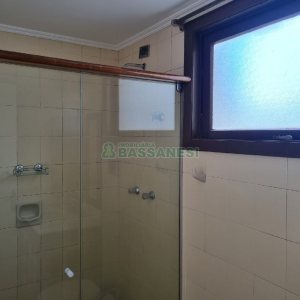 Apto Mobiliado com 99m², 3 dormitórios, 1 vaga, no bairro Medianeira em Caxias do Sul para Comprar