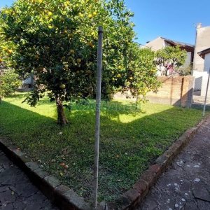 Casa com 85m², 3 dormitórios, 3 vagas, no bairro Santa Catarina em Caxias do Sul para Comprar