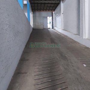 Loja Subsolo com 550m², no bairro De Lazzer em Caxias do Sul para Alugar