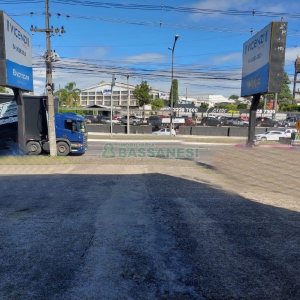 Loja com 400m², no bairro De Lazzer em Caxias do Sul para Alugar