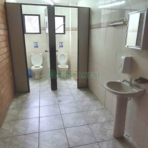 Loja com 400m², no bairro De Lazzer em Caxias do Sul para Alugar