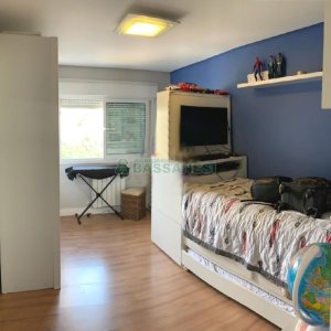 Apto Mobiliado com 174m², 3 dormitórios, 2 vagas, no bairro Lourdes em Caxias do Sul para Comprar