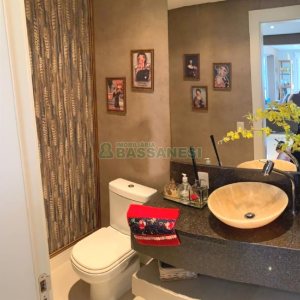 Apto Mobiliado com 174m², 3 dormitórios, 2 vagas, no bairro Lourdes em Caxias do Sul para Comprar