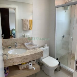 Apto Mobiliado com 174m², 3 dormitórios, 2 vagas, no bairro Lourdes em Caxias do Sul para Comprar