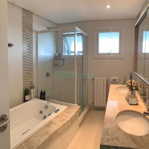 Apto Mobiliado com 174m², 3 dormitórios, 2 vagas, no bairro Lourdes em Caxias do Sul para Comprar