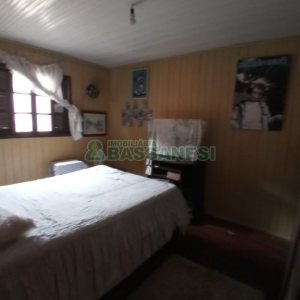 Casa, 3 dormitórios, 1 vaga, no bairro Cidade Nova em Caxias do Sul para Comprar