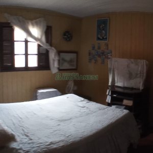 Casa, 3 dormitórios, 1 vaga, no bairro Cidade Nova em Caxias do Sul para Comprar