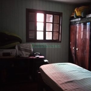 Casa, 3 dormitórios, 1 vaga, no bairro Cidade Nova em Caxias do Sul para Comprar