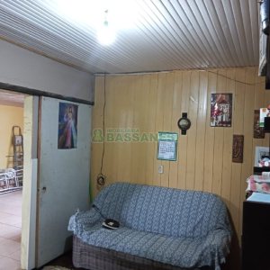 Casa, 3 dormitórios, 1 vaga, no bairro Cidade Nova em Caxias do Sul para Comprar