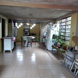 Casa, 3 dormitórios, 1 vaga, no bairro Cidade Nova em Caxias do Sul para Comprar