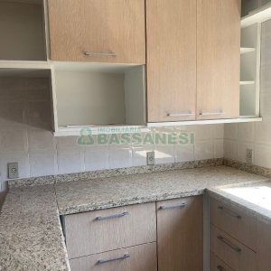 Apartamento com 69m², 2 dormitórios, 2 vagas, no bairro Santa Catarina em Caxias do Sul para Comprar