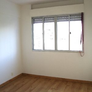Apartamento com 60m², 2 dormitórios, 1 vaga, no bairro Centro em Caxias do Sul para Alugar
