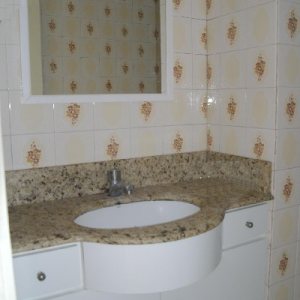 Apartamento com 60m², 2 dormitórios, 1 vaga, no bairro Centro em Caxias do Sul para Alugar