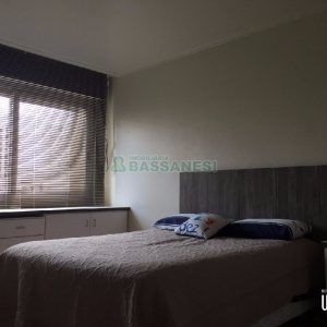 Apartamento com 228m², 4 dormitórios, 1 vaga, no bairro Centro em Caxias do Sul para Comprar