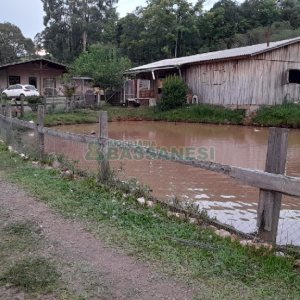 Chácara com 170m², 3 dormitórios, no bairro Ana Rech em Caxias do Sul para Comprar