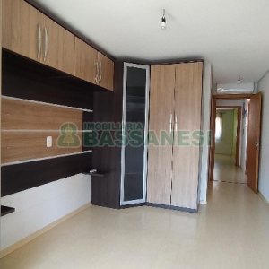 Apartamento com 78m², 2 dormitórios, 2 vagas, no bairro Charqueadas em Caxias do Sul para Comprar