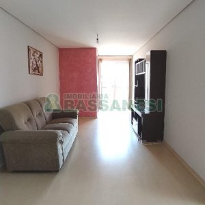 Apartamento com 78m², 2 dormitórios, 2 vagas, no bairro Charqueadas em Caxias do Sul para Comprar