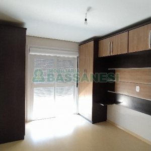 Apto Mobiliado com 78m², 2 dormitórios, 2 vagas, no bairro Charqueadas em Caxias do Sul para Comprar