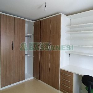 Apto Mobiliado com 78m², 2 dormitórios, 2 vagas, no bairro Charqueadas em Caxias do Sul para Comprar