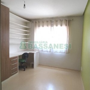 Apto Mobiliado com 78m², 2 dormitórios, 2 vagas, no bairro Charqueadas em Caxias do Sul para Comprar