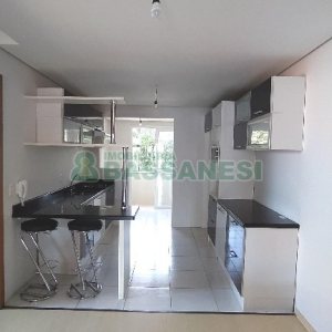Apartamento com 78m², 2 dormitórios, 2 vagas, no bairro Charqueadas em Caxias do Sul para Comprar