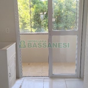 Apto Mobiliado com 78m², 2 dormitórios, 2 vagas, no bairro Charqueadas em Caxias do Sul para Comprar