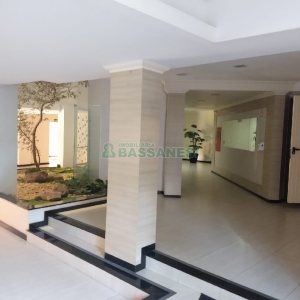 Apartamento com 200m², 3 dormitórios, 2 vagas, no bairro Universitário em Caxias do Sul para Comprar